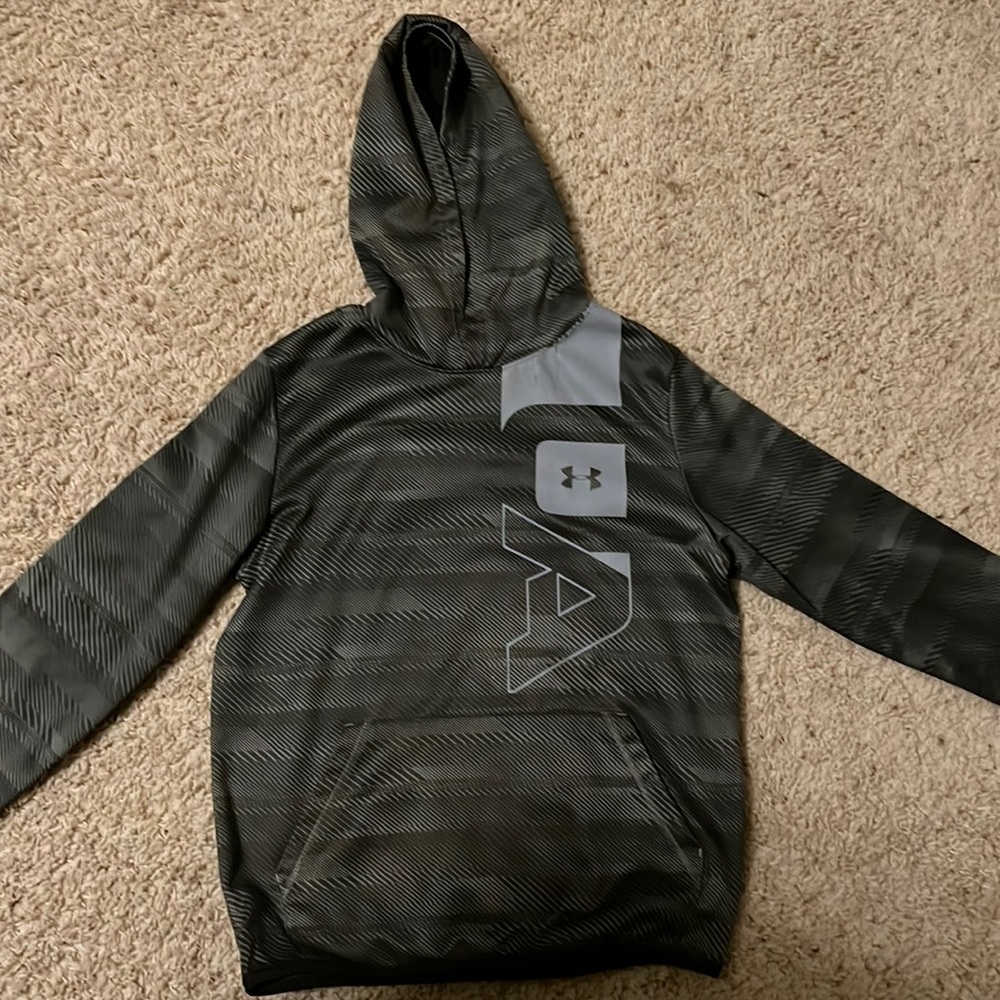 Athletic under armor hoodie